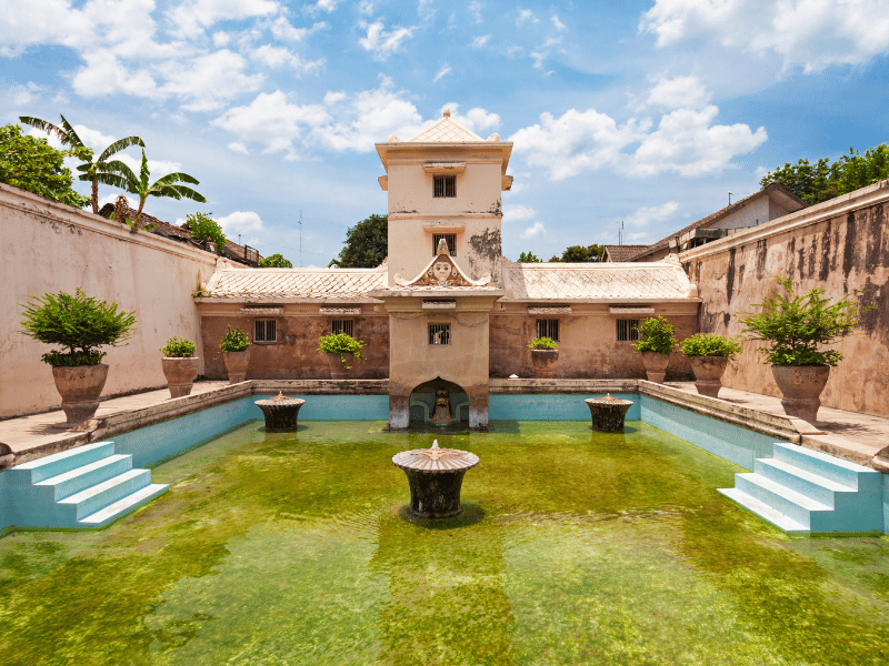 City Tour Jogja Pilihan Terbaik untuk Wisata Hemat dan Seru